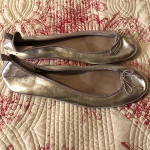 Brand new gap silver ballet flats Sz 10